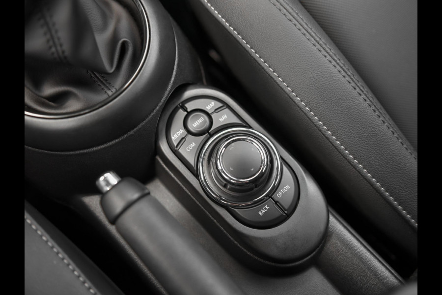MINI 5-deurs 1.5 Cooper Business Edition Leer Camera Led Navi Cruise