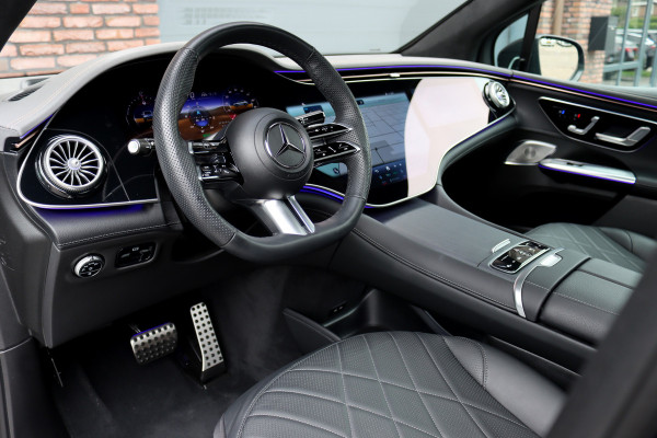 Mercedes-Benz EQE SUV 500 4MATIC AMG Line 91 kWh | 61.000,- ex BTW | Luchtvering | Hyperscreen | Achterasbesturing | Distronic+ | Massage | Nappa Leder | HUD | Stoelventilatie | Trekhaak | Memory | Verwarmd Stuurwiel |