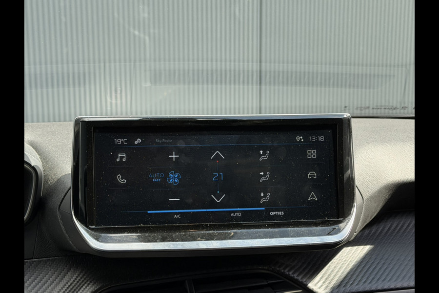 Peugeot 2008 1.2 Hybrid 145 Style | Apple/Android CarPlay | Meer foto's volgen!