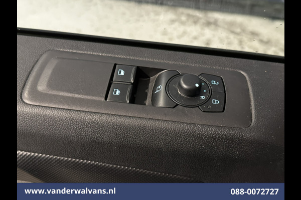 Ford Transit Custom 2.0 TDCI 136pk L1H1 Euro6 Airco | Navigatie | LED | Apple Carplay | Adaptieve Cruisecontrol | Leder Stuur Android Auto, Verwarmde voorruit, Stoelverwarming, Parkeersensoren, Bijrijdersbank, 2590kg trekvermogen