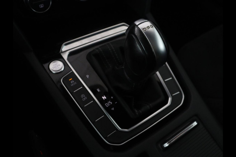 Volkswagen Arteon 2.0 TSI Business R | Panoramadak | Leder/alcantara | Stoelverwarming Adaptive cruise | Carplay | Climate control | Achterbank verwarming | Sfeerverlichting | 360 camera | Park assist