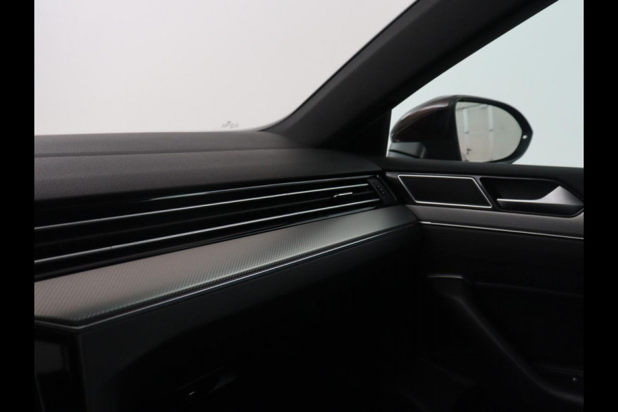 Volkswagen Arteon 2.0 TSI Business R | Panoramadak | Leder/alcantara | Stoelverwarming Adaptive cruise | Carplay | Climate control | Achterbank verwarming | Sfeerverlichting | 360 camera | Park assist