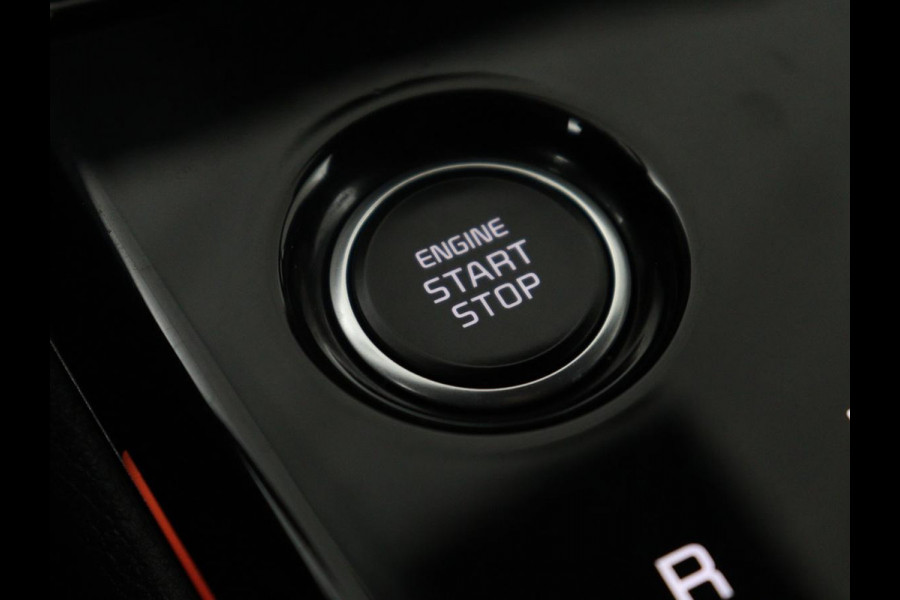 Kia Sportage 1.6 T-GDi MHEV GT-Line Edition | Panoramadak | Leder | Stuur/stoel verwarming | Adaptive cruise | Dode hoek | Carplay | Camera | Park assist | Trekhaak | Achterbank verwarming