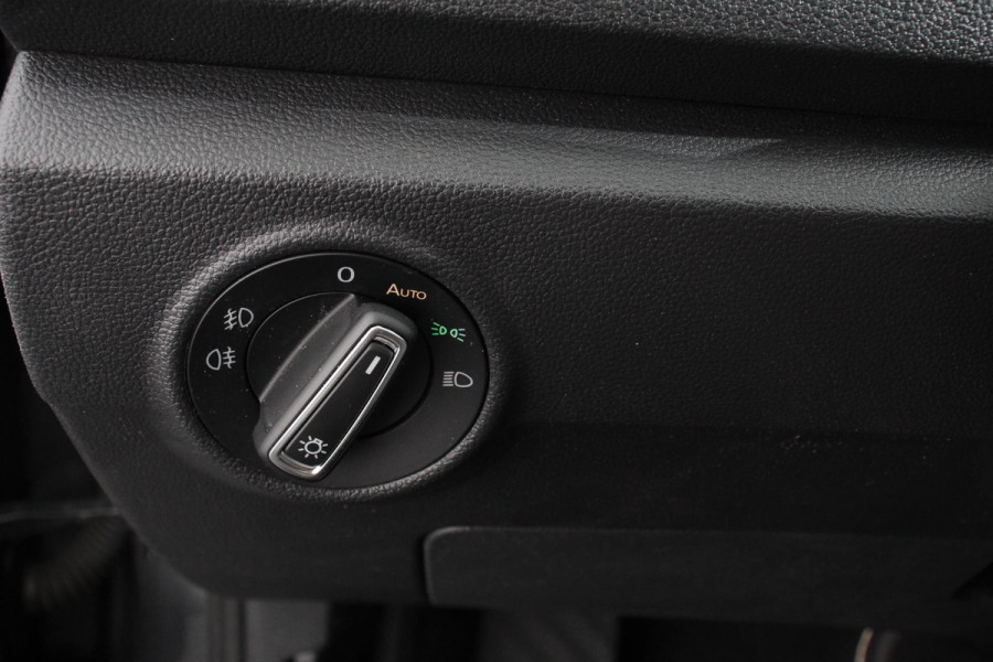 Volkswagen T-Roc 1.5 TSI DSG Sport Navigatie Apple Carplay/Android Auto Adaptieve Cruise Control Digitale Cockpit Camera Elektrische Achterklep