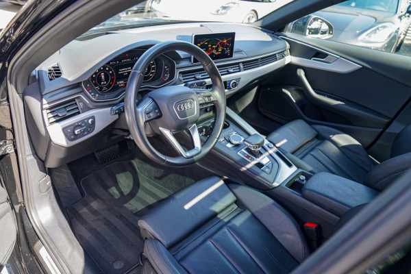 Audi A4 Avant 45 TFSI Sport S line black edition | Panorama | Dealer onderhouden | HuD | Camera | Stoelverwarming | LED
