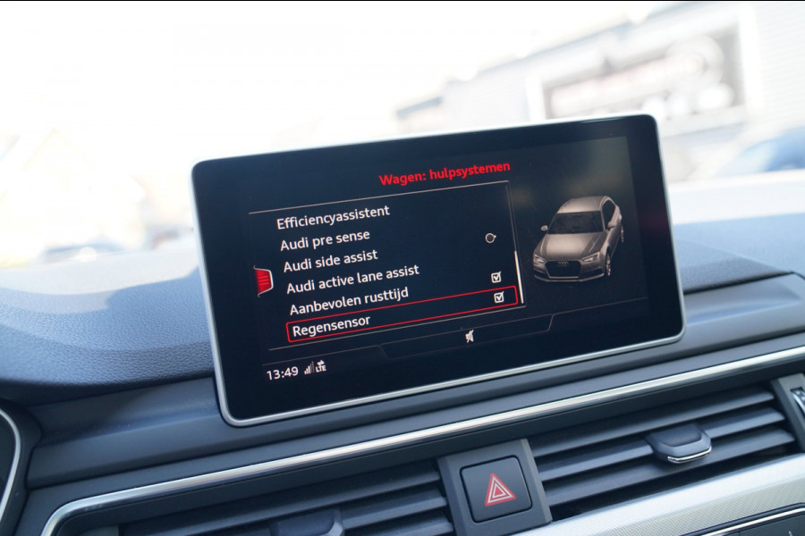 Audi A4 Avant 45 TFSI Sport S line black edition | Panorama | Dealer onderhouden | HuD | Camera | Stoelverwarming | LED