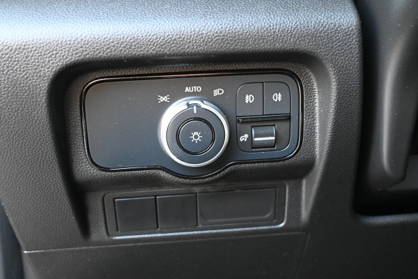 Mercedes-Benz Citan 110 CDI L1 Pro MBUX navigatie met camera, Bumpers in kleur, Etc.