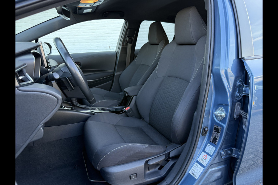 Toyota Corolla Touring Sports 2.0 Hybrid Team D | Trekhaak | CarPlay | ACC | Camera | Keyless