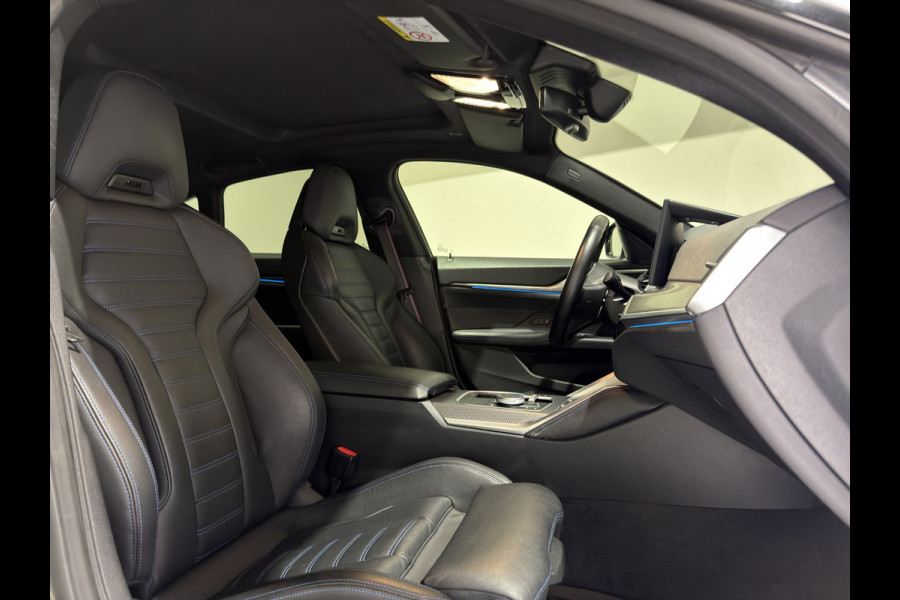 BMW i4 M50 84 kWh M Sport Pro | SOH 97,6% | el. Schuif/kanteldak | el. stoelen met memory | HUD | Unieke kleur