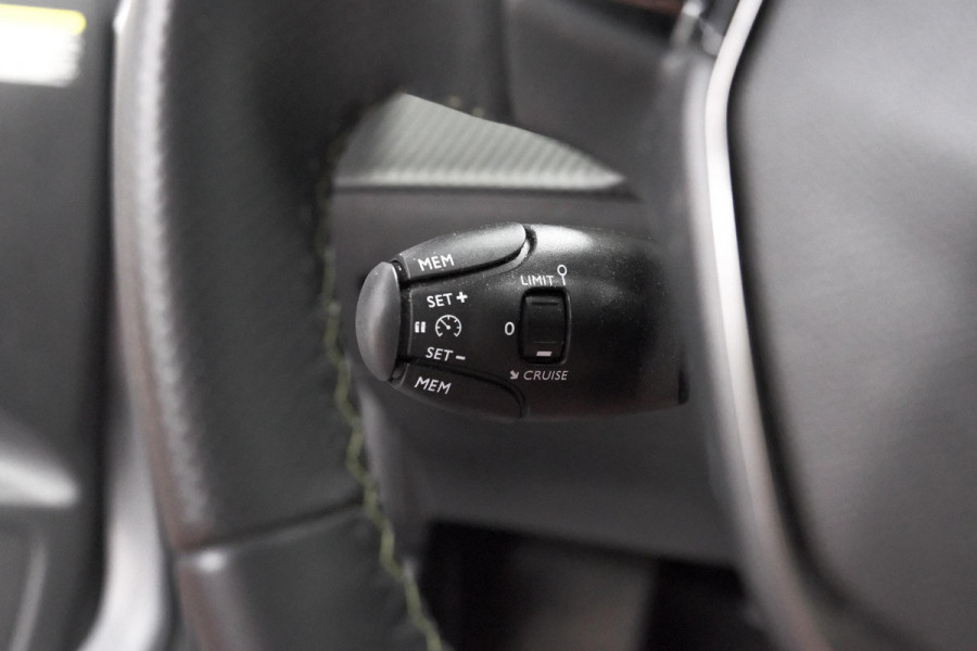 Peugeot e-208 EV GT 54 kWh | 95,7% SOH | 11 KW Lader | 360 Camera | Alcantara Pakket | Navigatie
