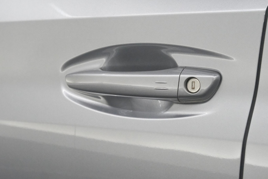Peugeot e-208 EV GT 54 kWh | 95,7% SOH | 11 KW Lader | 360 Camera | Alcantara Pakket | Navigatie