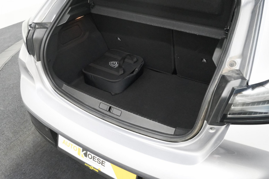 Peugeot e-208 EV GT 54 kWh | 95,7% SOH | 11 KW Lader | 360 Camera | Alcantara Pakket | Navigatie
