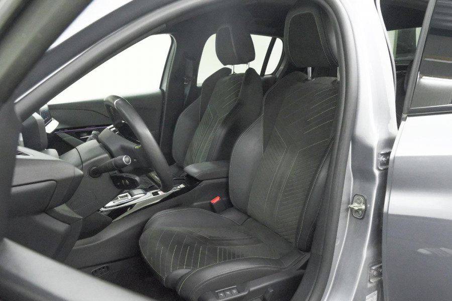 Peugeot e-208 EV GT 54 kWh | 95,7% SOH | 11 KW Lader | 360 Camera | Alcantara Pakket | Navigatie