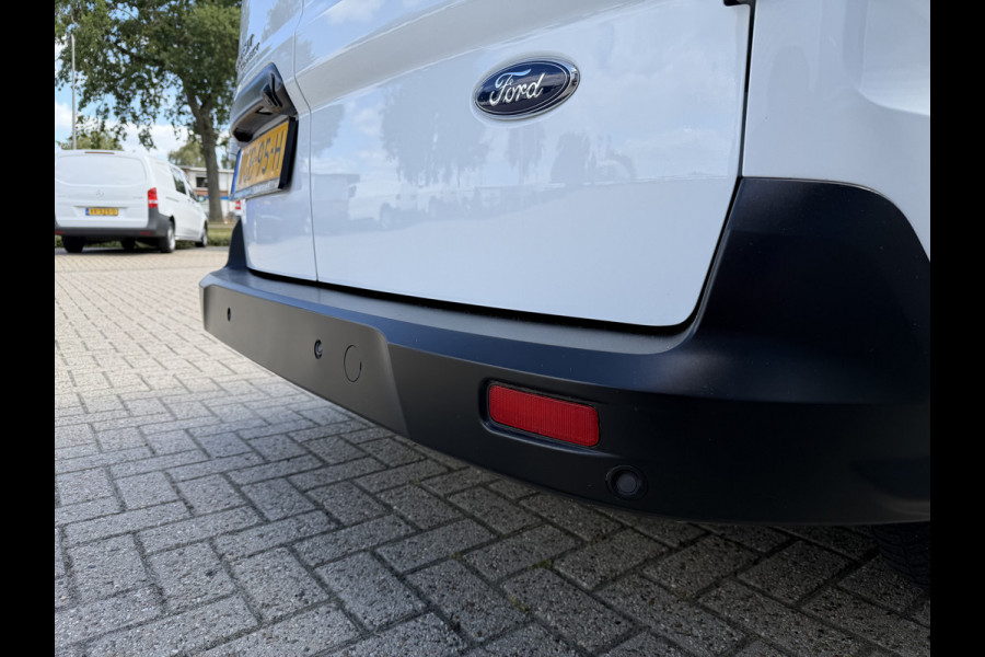 Ford Transit Connect 1.5 EcoBlue L1 Trend / vaste prijs rijklaar € 10.950 ex btw / euro 6 / bpm vrij / lease vanaf € 185 / 3 zits / navigatie / camera / ingerichte laadruimte / cruise control !