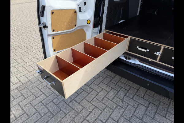 Ford Transit Connect 1.5 EcoBlue L1 Trend / vaste prijs rijklaar € 10.950 ex btw / euro 6 / bpm vrij / lease vanaf € 185 / 3 zits / navigatie / camera / ingerichte laadruimte / cruise control !