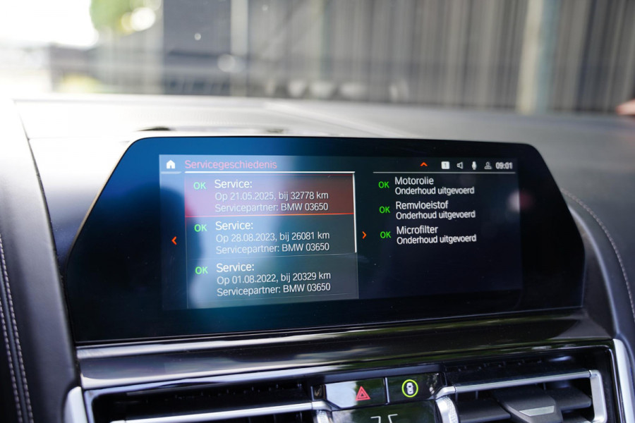 BMW 840i High Executive Cabriolet / Bowers & Wilkins / Soft Close / NL-Auto /