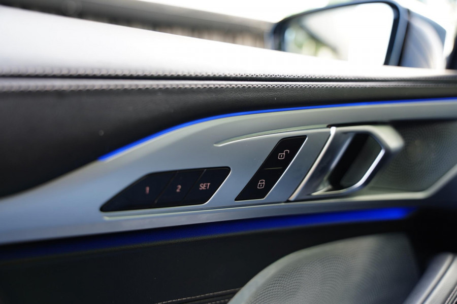 BMW 840i High Executive Cabriolet / Bowers & Wilkins / Soft Close / NL-Auto /