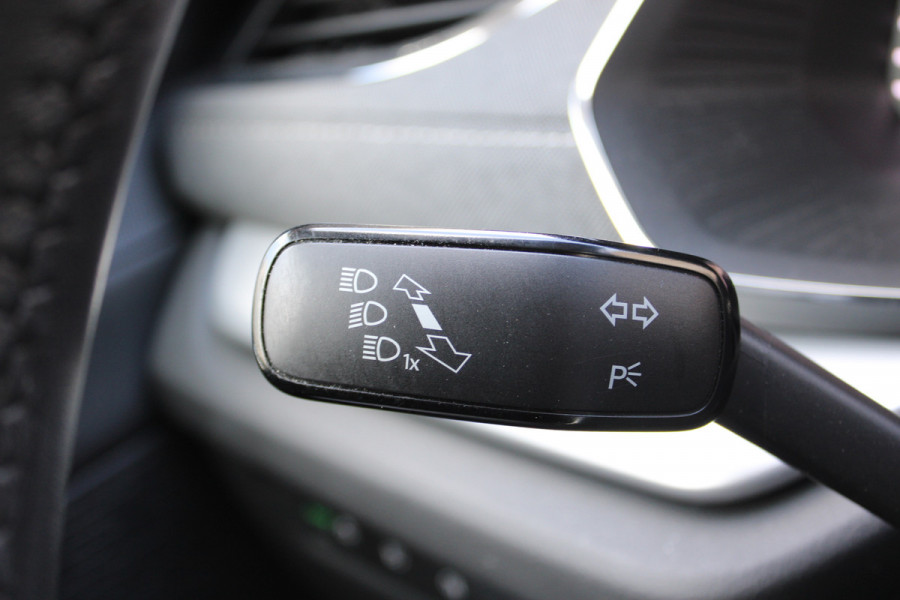 Škoda Octavia Combi 1.0 e-TSI Business Edition Plus | Trekhaak | Adaptieve cruise | Leder | Stoelverwarming | Origin NL