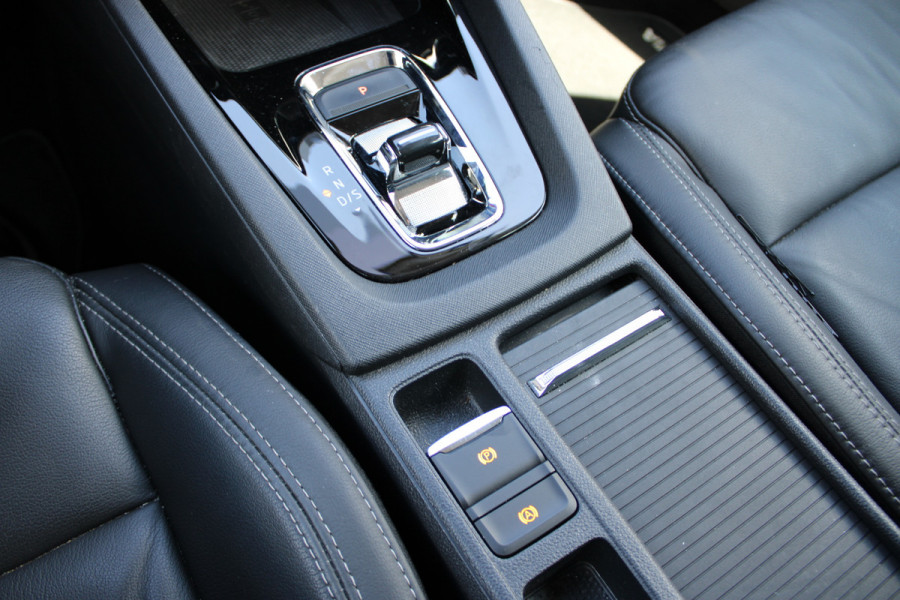 Škoda Octavia Combi 1.0 e-TSI Business Edition Plus | Trekhaak | Adaptieve cruise | Leder | Stoelverwarming | Origin NL