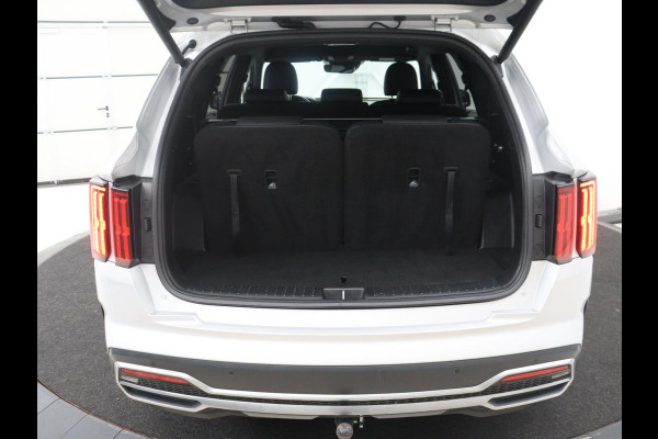Kia Sorento 1.6 T-GDI Hybrid 2WD ExecutiveLine 7p. | Leder | Stoelverwarming | Stoel ventilatie Adaptive cruise | Carplay | 360 camera | Park assist | Climate control | Achterbank verwarming | Trekhaak