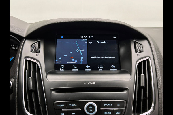 Ford FOCUS Wagon 1.0 ST-Line | Origineel NL | Carplay | PDC | Cruise/Control | Navigatie | Climate/Control |