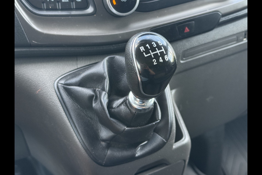 Ford Transit Custom 2.0 TDCI / L1H1 / 1e EIG. / AIRCO / CRUISE / NAVI / LED / 2.5 TONS TREKHAAK / 3-ZITS / PDC