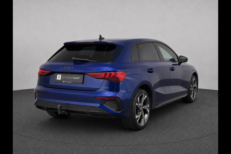Audi A3 Sportback 45 TFSI e S-line | Matrix | Camera | Carplay | Dodehoek | Elektr. achterklep | Virtual | Black Optic