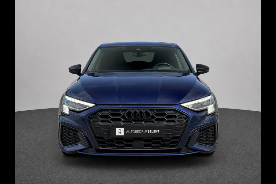Audi A3 Sportback 45 TFSI e S-line | Matrix | Camera | Carplay | Dodehoek | Elektr. achterklep | Virtual | Black Optic