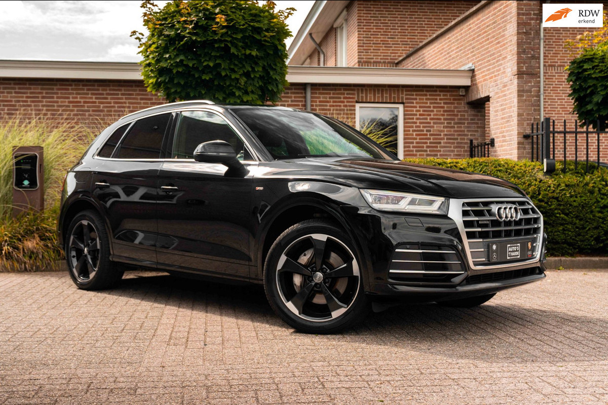 Audi Q5 50 TFSI e Quattro S Edition 300 PK Virtual Keyless Stoelverwarming Elek.Trekhaak 20''