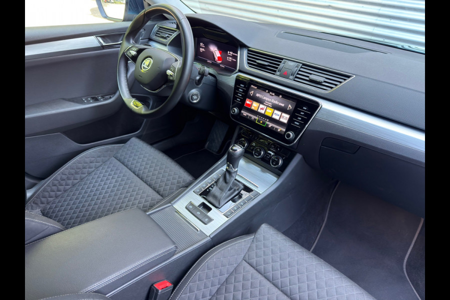 Škoda Superb Combi 1.4 TSI iV Business Edition Plus Plug In Hybride l 91,47% SOH l Winterset l Automaat l Camera l Virtual l Xenon