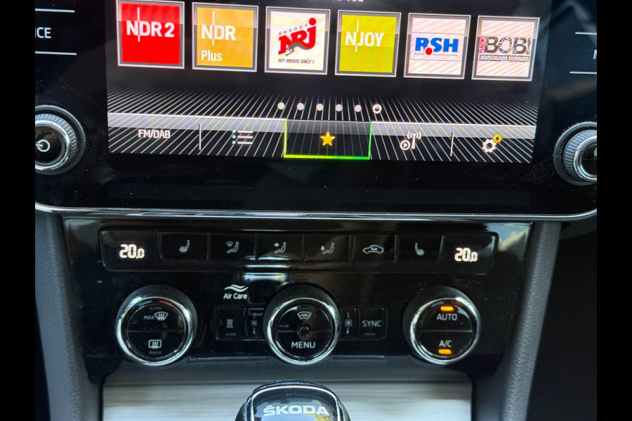 Škoda Superb Combi 1.4 TSI iV Business Edition Plus Plug In Hybride l 91,47% SOH l Winterset l Automaat l Camera l Virtual l Xenon