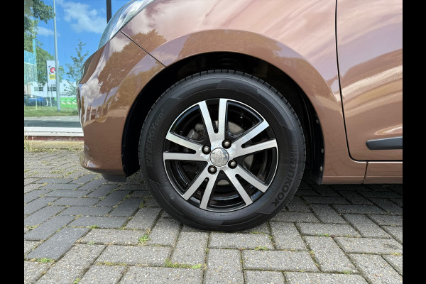 Hyundai i10 1.0i Premium - Navi - Climate - Winterpakket - Org.NL