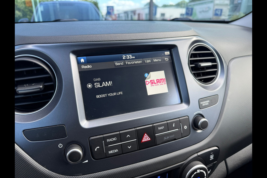 Hyundai i10 1.0i Premium - Navi - Climate - Winterpakket - Org.NL