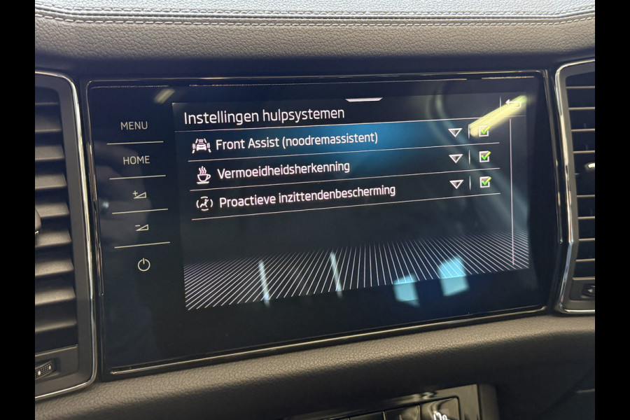 Škoda Kodiaq 1.5 TSI Business Edition | Panoramadak | Trekhaak | Apple Carplay | Dakdragers