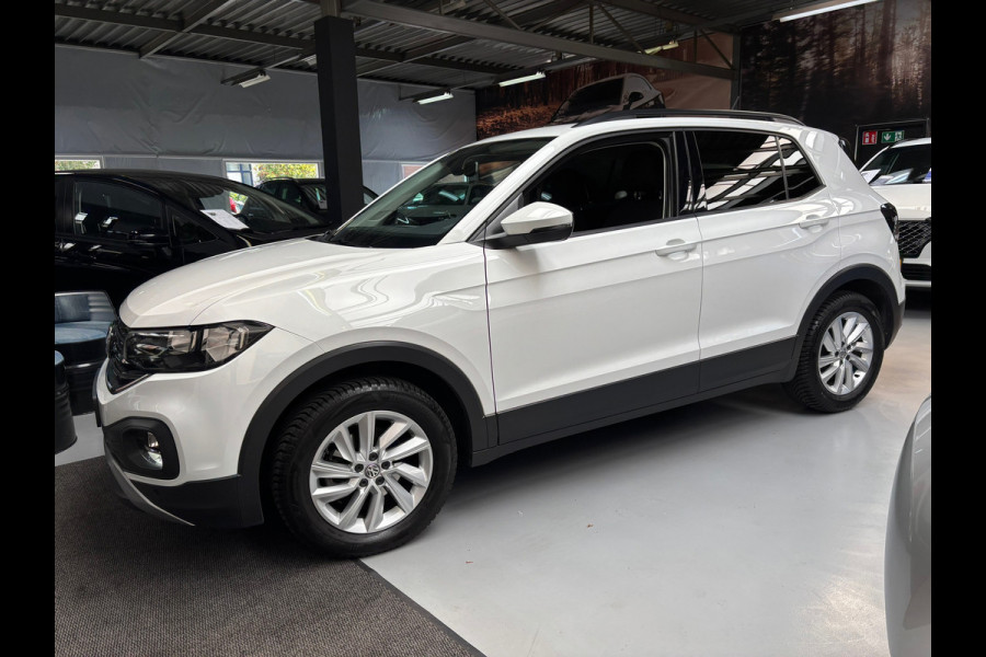 Volkswagen T-Cross 1.0 TSI Life / Navigatie / Trekhaak