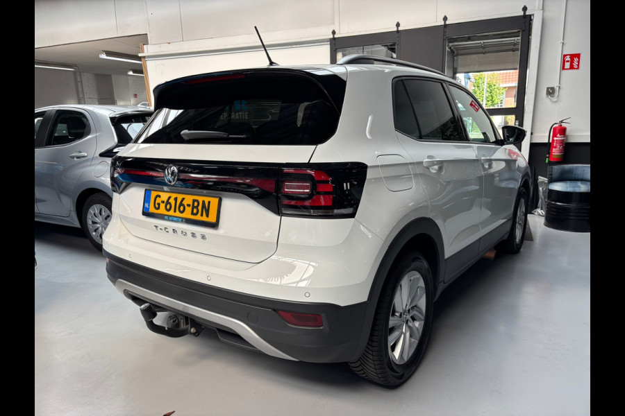 Volkswagen T-Cross 1.0 TSI Life / Navigatie / Trekhaak