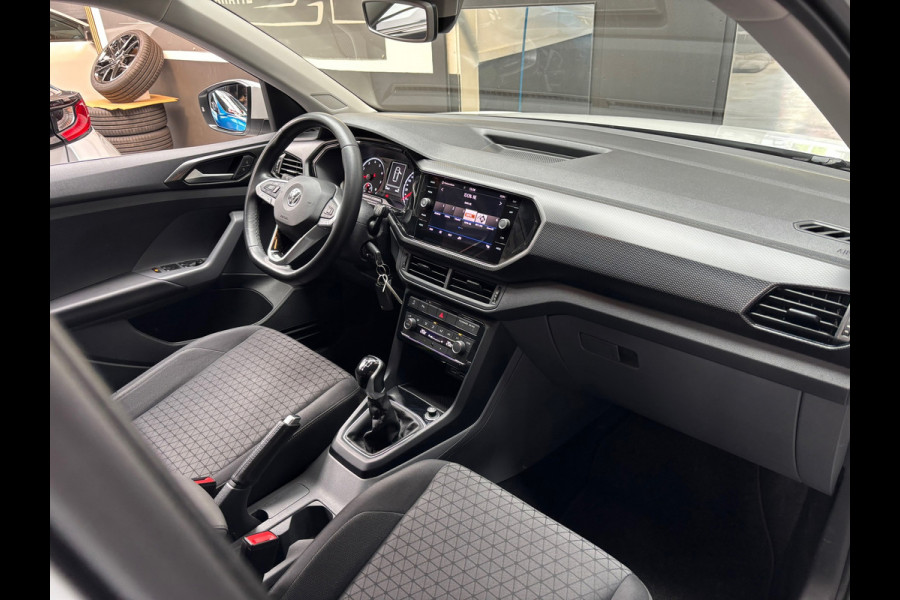 Volkswagen T-Cross 1.0 TSI Life / Navigatie / Trekhaak