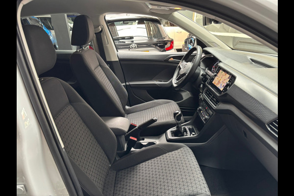 Volkswagen T-Cross 1.0 TSI Life / Navigatie / Trekhaak