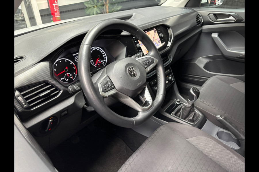 Volkswagen T-Cross 1.0 TSI Life / Navigatie / Trekhaak