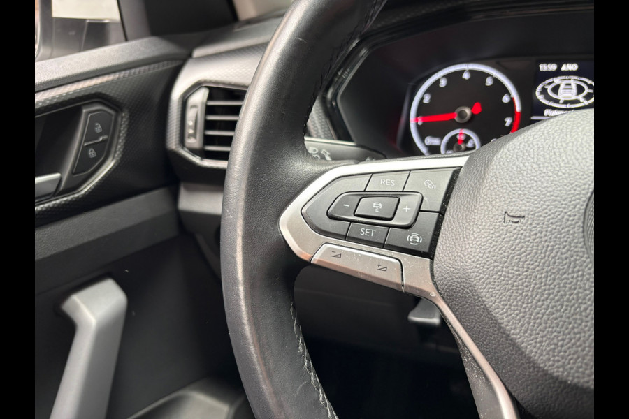 Volkswagen T-Cross 1.0 TSI Life / Navigatie / Trekhaak