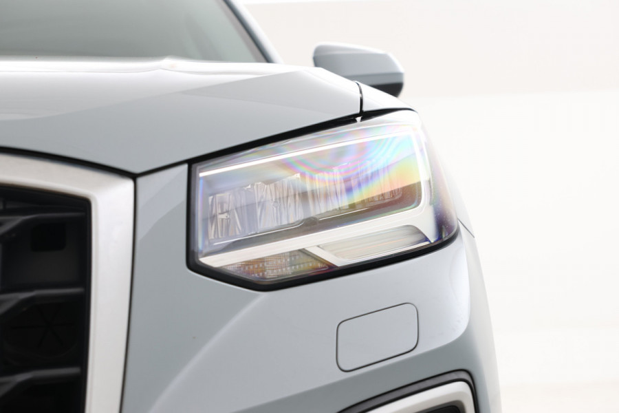Audi Q2 30 TFSI S Edition - Camera, Stoelverwarming, Volleder, Navigatie