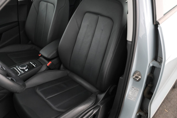 Audi Q2 30 TFSI S Edition - Camera, Stoelverwarming, Volleder, Navigatie
