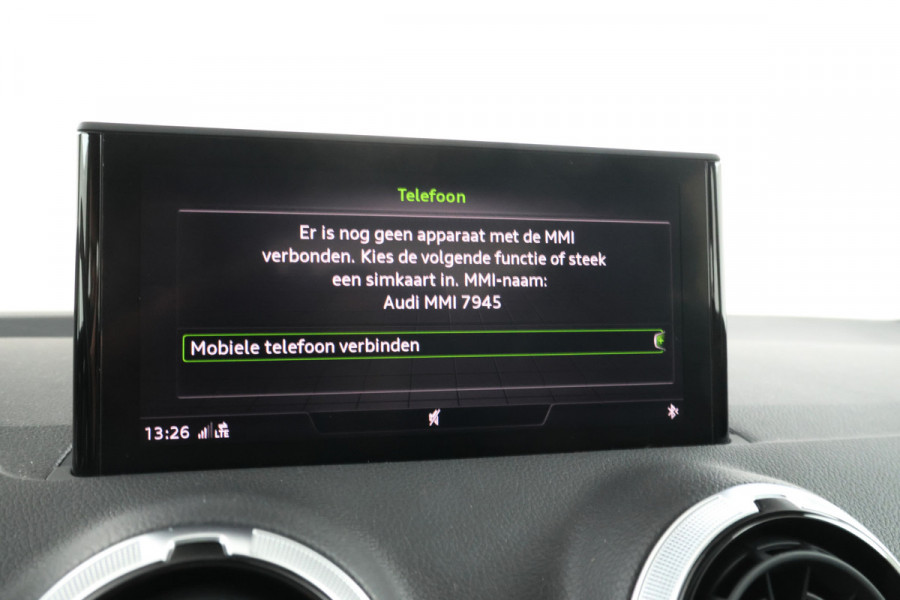 Audi Q2 30 TFSI S Edition - Camera, Stoelverwarming, Volleder, Navigatie