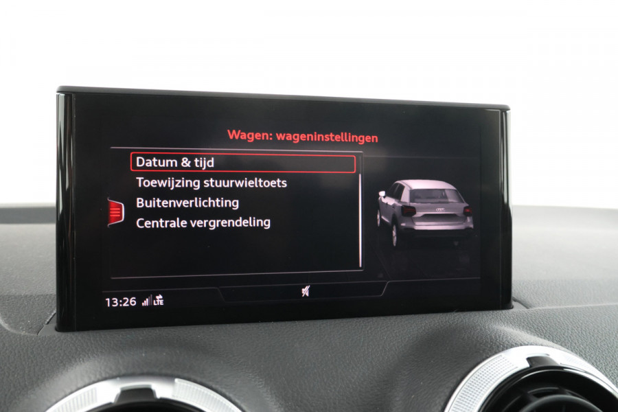 Audi Q2 30 TFSI S Edition - Camera, Stoelverwarming, Volleder, Navigatie