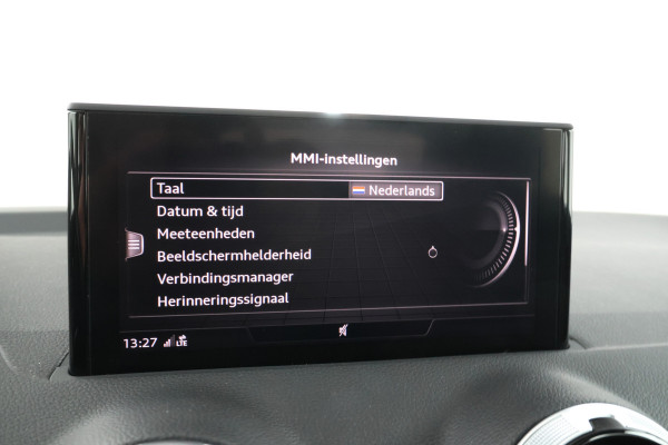 Audi Q2 30 TFSI S Edition - Camera, Stoelverwarming, Volleder, Navigatie