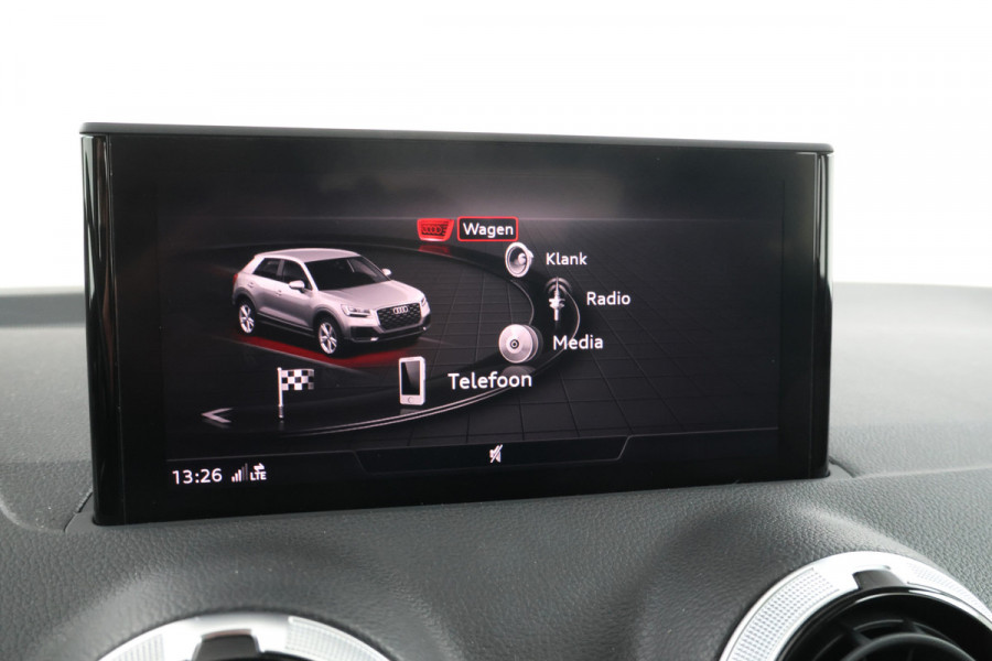 Audi Q2 30 TFSI S Edition - Camera, Stoelverwarming, Volleder, Navigatie