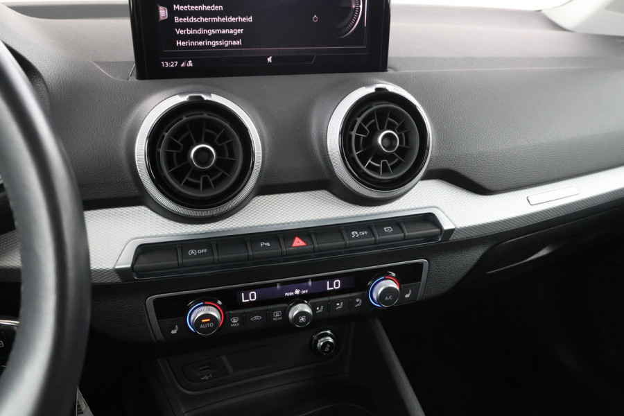 Audi Q2 30 TFSI S Edition - Camera, Stoelverwarming, Volleder, Navigatie