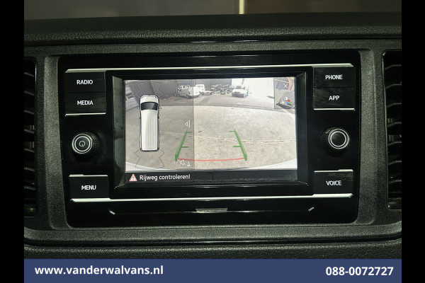 Volkswagen Crafter 2.0 TDI 141pk L3H2 L2H1 Euro6 Airco | Camera | Apple Carplay | Android Auto Parkeersensoren, Bijrijdersbank, 3000kg trekvermogen