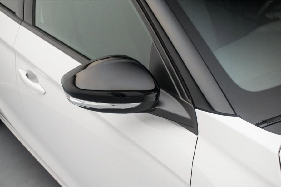 Opel Corsa 1.2 Black & White Edition+ NL-auto [ 1e Eigenaar Dealeronderhouden Carplay Parkeersensoren Cruise Control ]