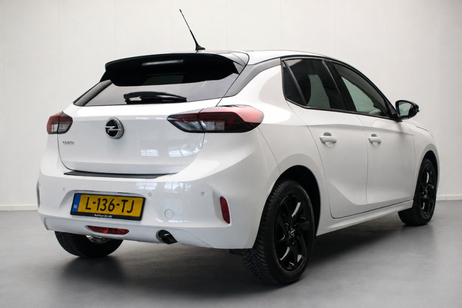 Opel Corsa 1.2 Black & White Edition+ NL-auto [ 1e Eigenaar Dealeronderhouden Carplay Parkeersensoren Cruise Control ]